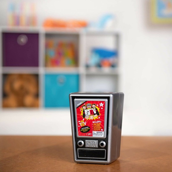 FGTeeV Mini Mystery TV Series 2 Blind Bag Collectible Figure Photo Reactive P... - Picture 3 of 5